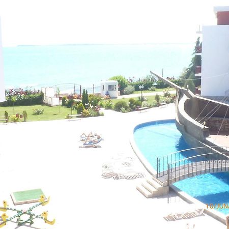 Private Apartments In Privilige Fort Beach Elenite Exteriér fotografie