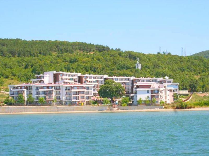 Private Apartments In Privilige Fort Beach Elenite Exteriér fotografie